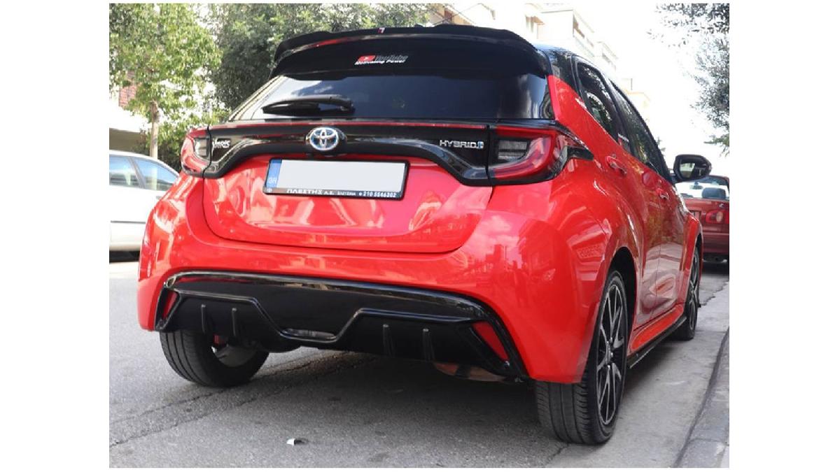 Jupe+arri%C3%A8re+%28Diffuser%29+sur+mesure+pour+Toyota+Yaris+%28P21%29+2020-+%28ABS+Noir+Luisant%29